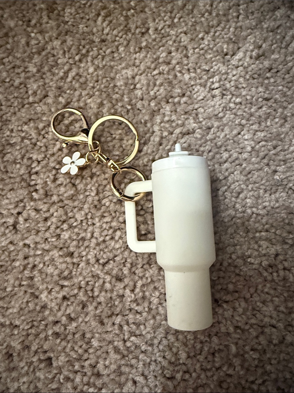 White Decorative Keychain Accent with Gold Rings